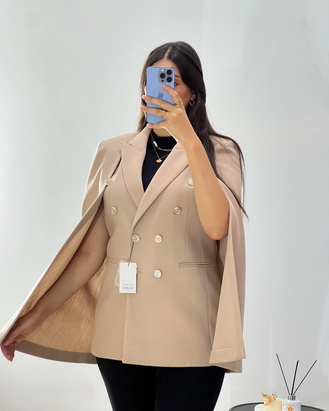 Cape Blazer Élégance Parisienne